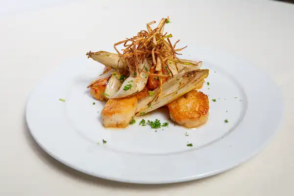 Prime Steakhouse seared scallops plated entree